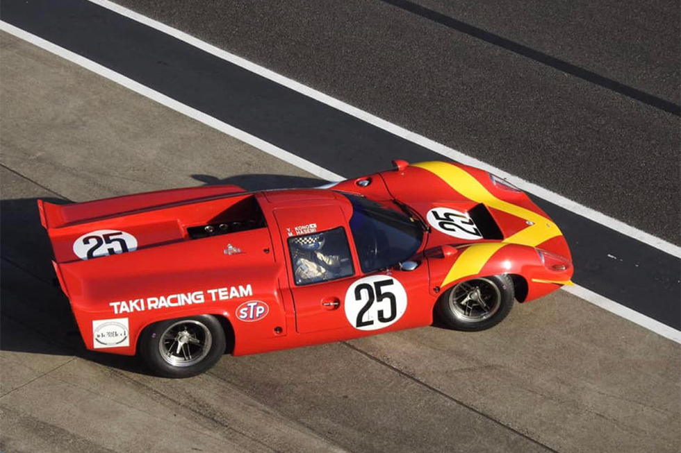 Lola T70